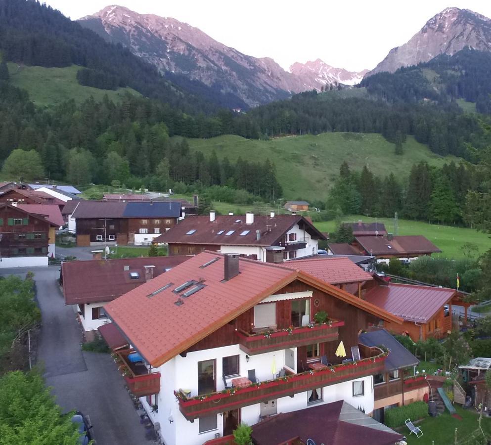 Gastehaus Luise Apartamento Oberstdorf Exterior foto